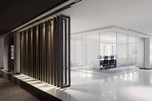 讓人賞心悅目的辦公室裝修設(shè)計(jì)需要具備哪些特點(diǎn)？